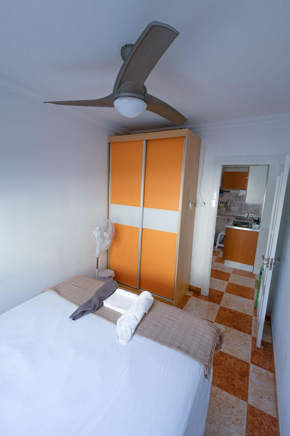 Cama Matrimonio Piso Compartido Homestay *