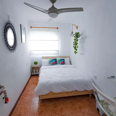 Habitacion Cama Matrimonio Piso Compartido Torremolinos Buitenkant foto