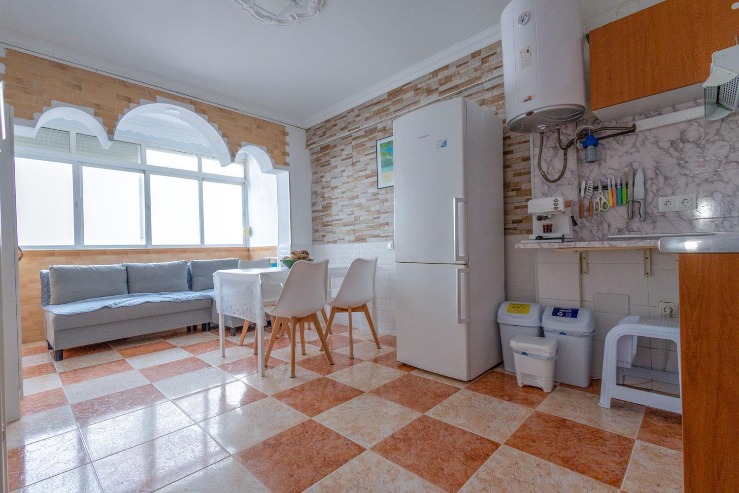 Cama Matrimonio Piso Compartido Homestay *